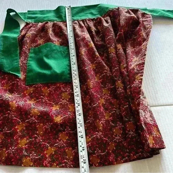 2/$30 Vintage Handmade Half Apron  Gingerbread Man Christmas Holiday with Pocket - Picture 3 of 7